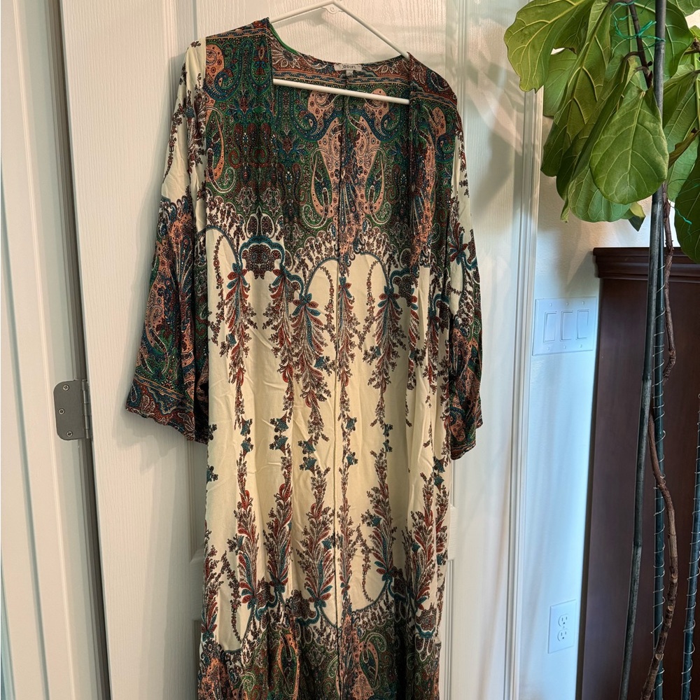 Elegant Multicolor Paisley Kimono